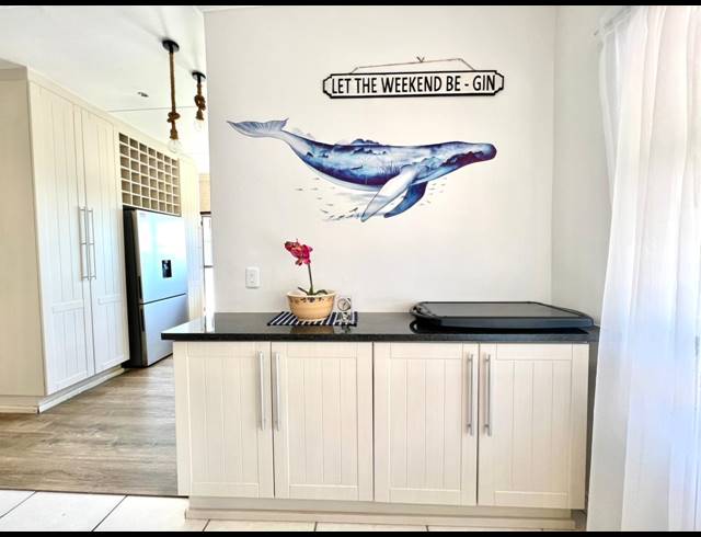 5 BEDROOM HOUSE FOR SALE IN PARADISE BEACH